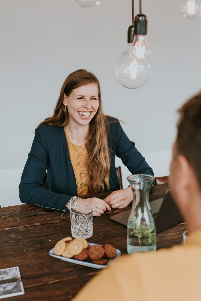 Samen aan tafel, werken aan een effectieve online marketingstrategie